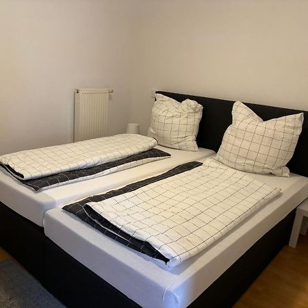 טראבן-טרארבאך Ferienwohnung Am Waldrand מראה חיצוני תמונה